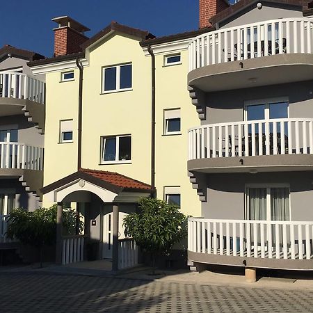אומאג Apartments Barbic מראה חיצוני תמונה