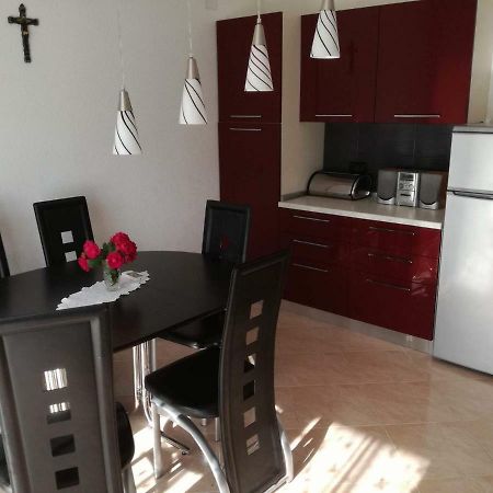 אומאג Apartments Barbic מראה חיצוני תמונה