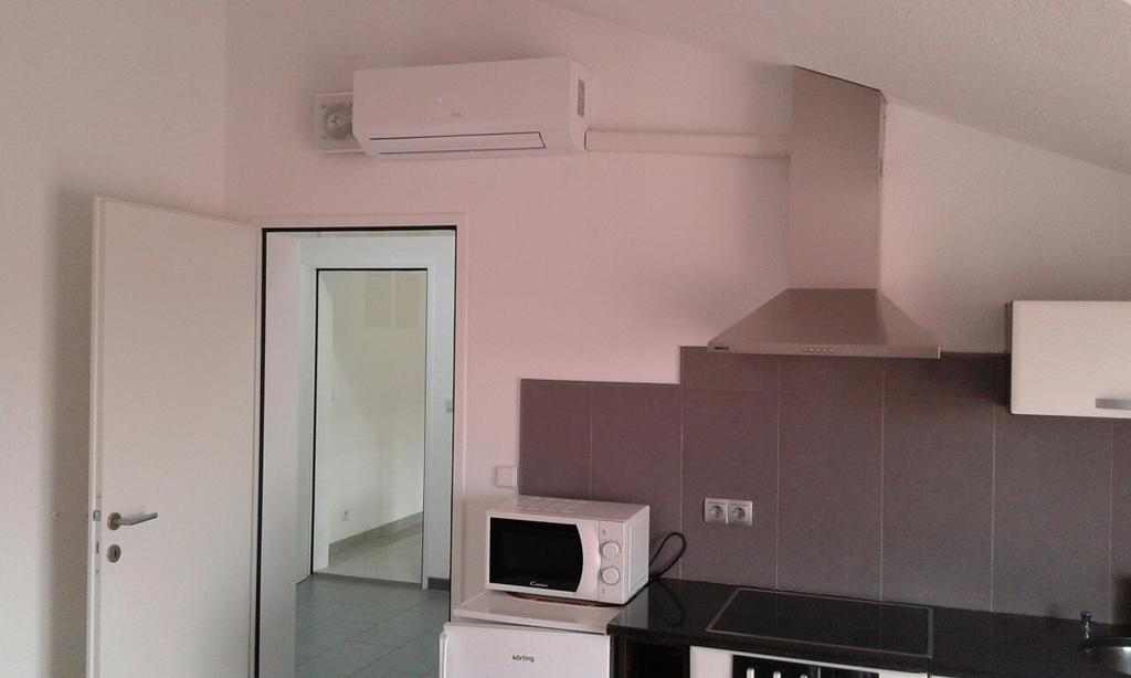 אומאג Apartments Barbic מראה חיצוני תמונה