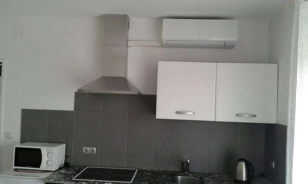 אומאג Apartments Barbic מראה חיצוני תמונה
